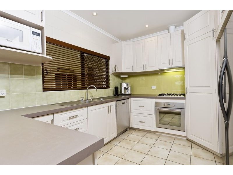 12 Harrison Close, Kanimbla QLD 4870