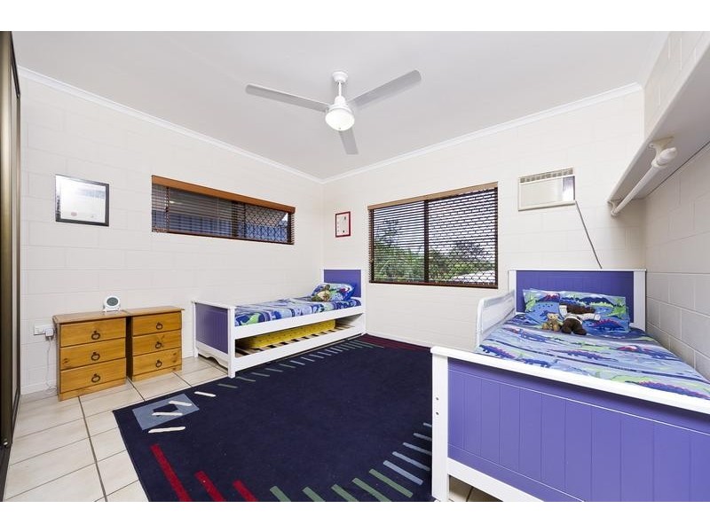 12 Harrison Close, Kanimbla QLD 4870