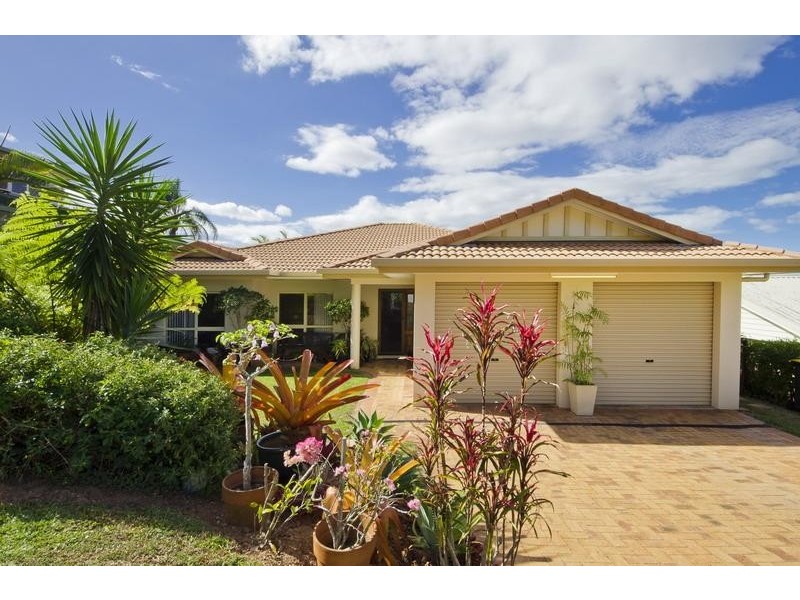 10 Rosemont Court, Mooroobool QLD 4870