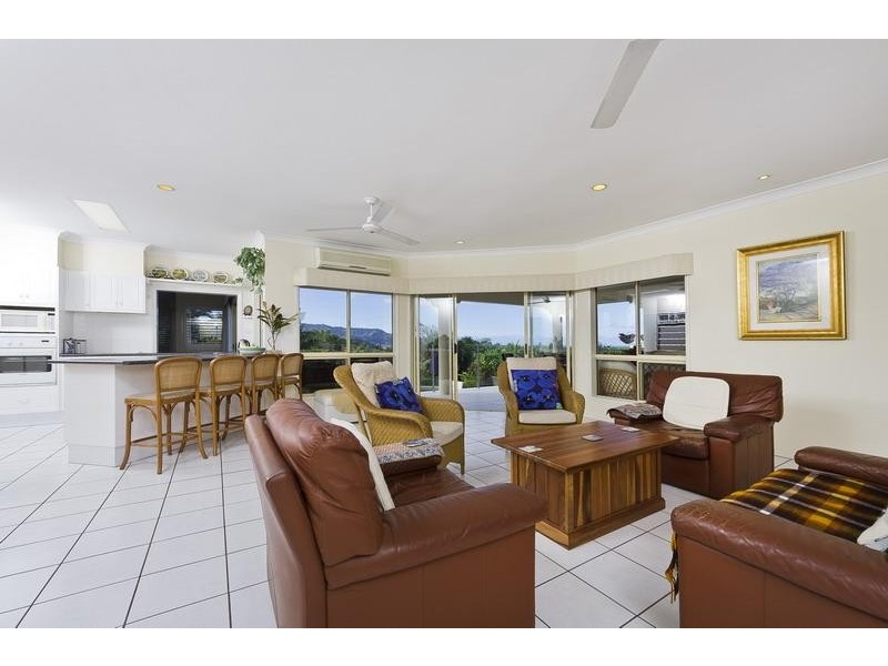 10 Rosemont Court, Mooroobool QLD 4870