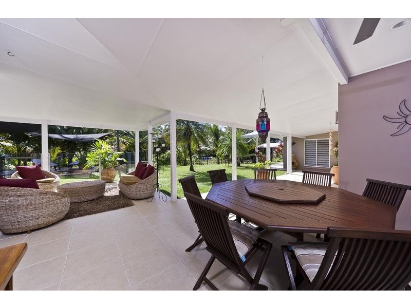 1 Petricola St, Clifton Beach QLD 4879