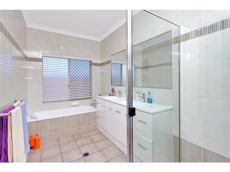 7 Greenvale Street, Smithfield QLD 4878