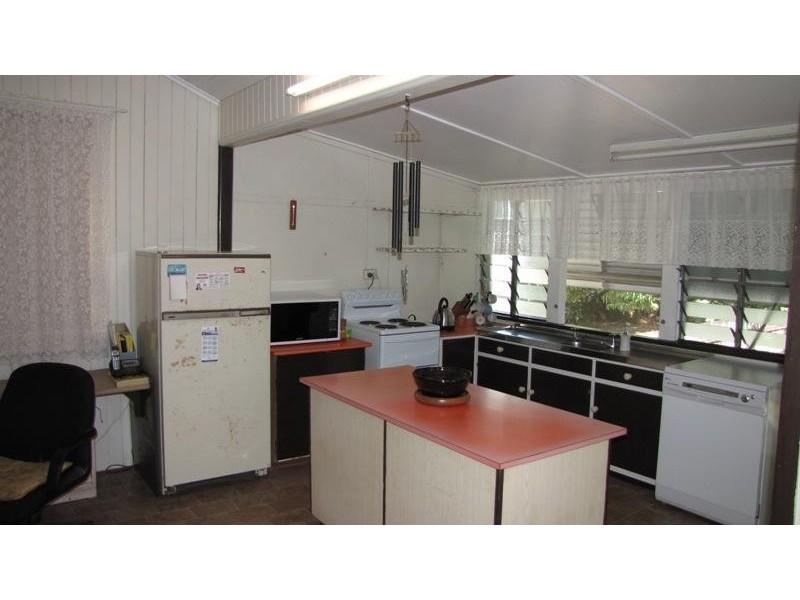 12 Loeven Street, Parramatta Park QLD 4870