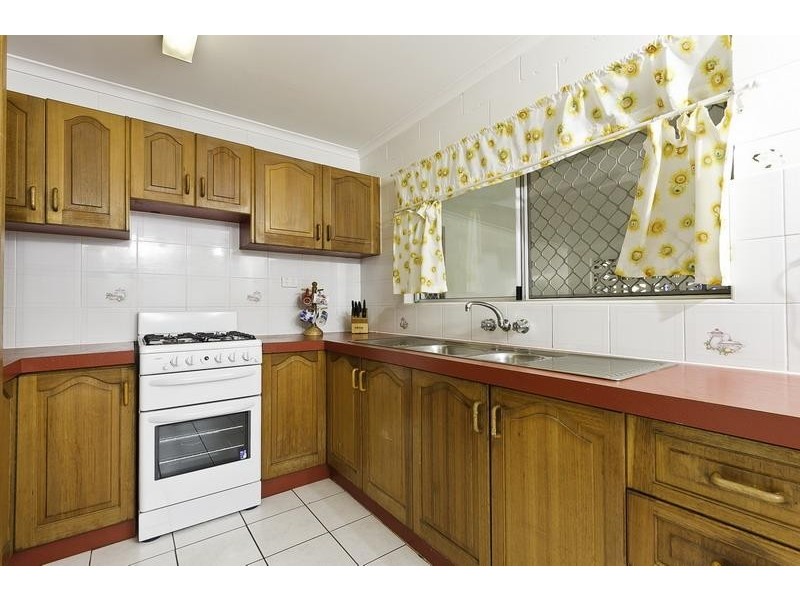 26 Nephrite Street, Woree QLD 4868