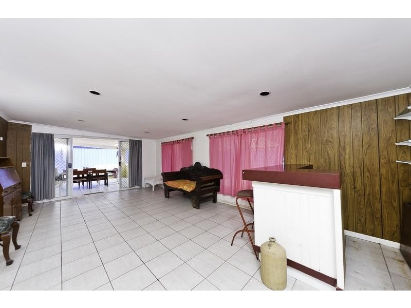 26 Nephrite Street, Woree QLD 4868