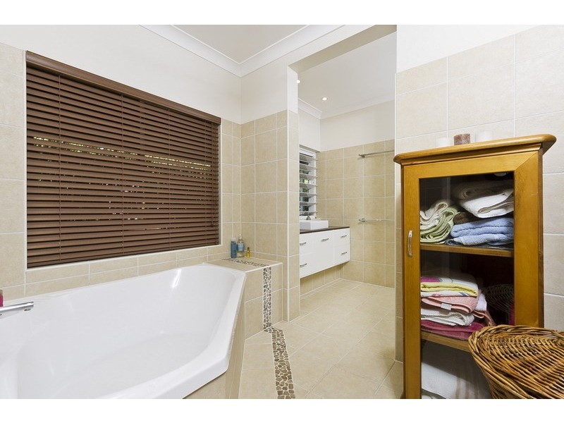 21-23 Stevens Street, Clifton Beach QLD 4879