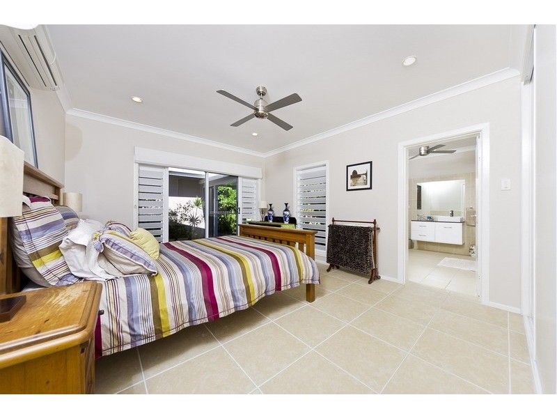 21-23 Stevens Street, Clifton Beach QLD 4879