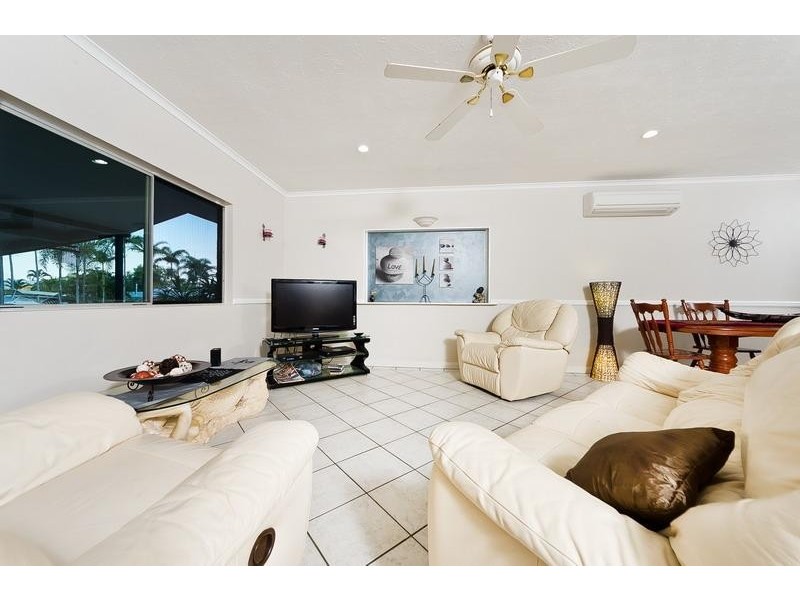 51 Bayview Street, Bayview Heights QLD 4868