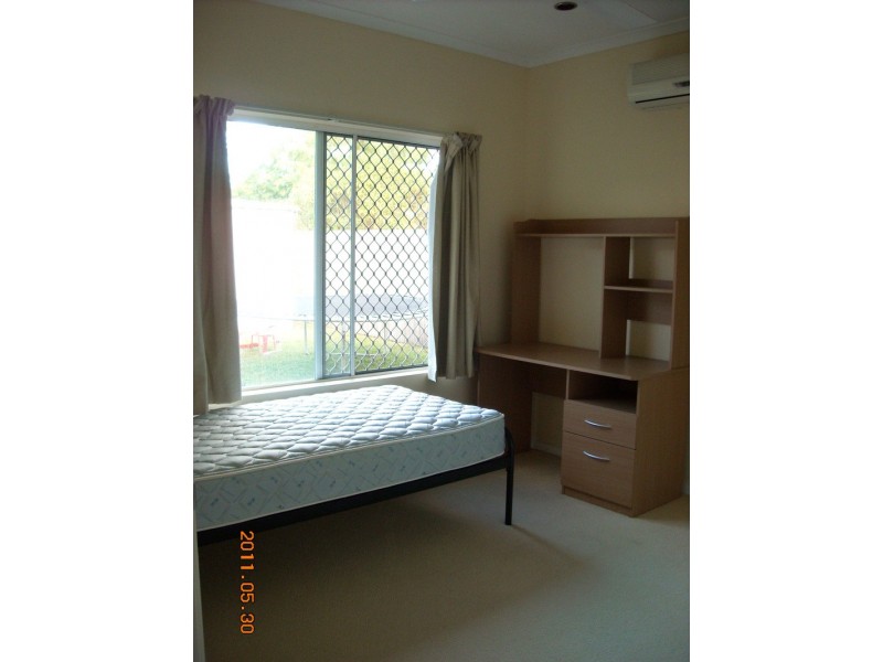16 Ireland Crescent, Whitfield QLD 4870