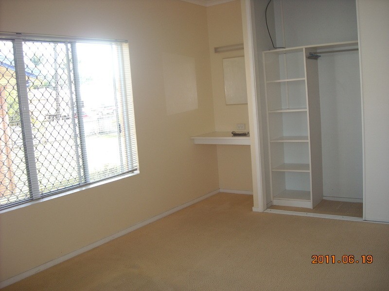 16 Ireland Crescent, Whitfield QLD 4870