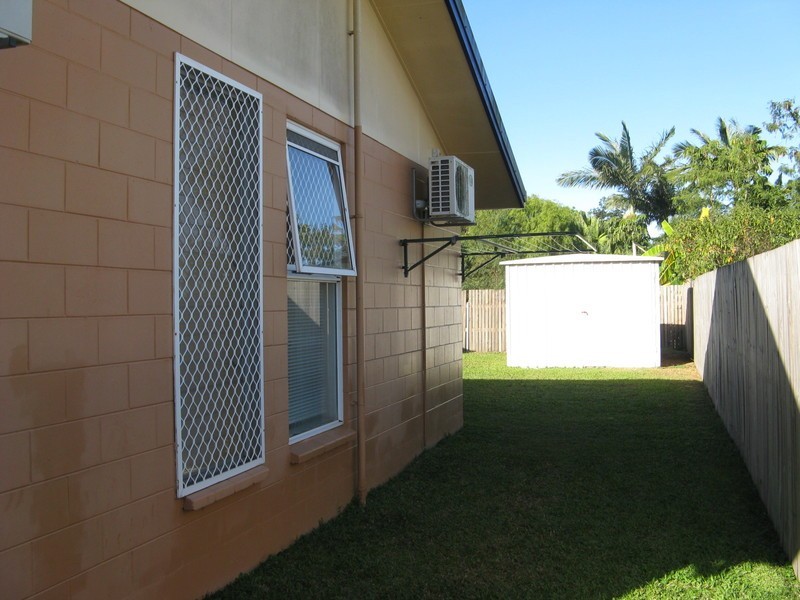 16 Ireland Crescent, Whitfield QLD 4870