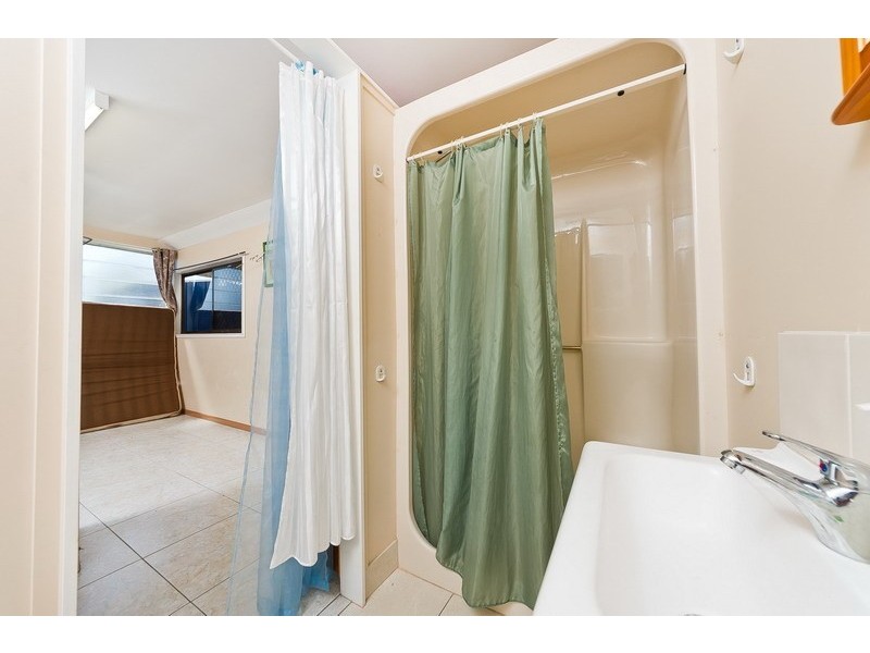 9 Ronto Close, Manoora QLD 4870