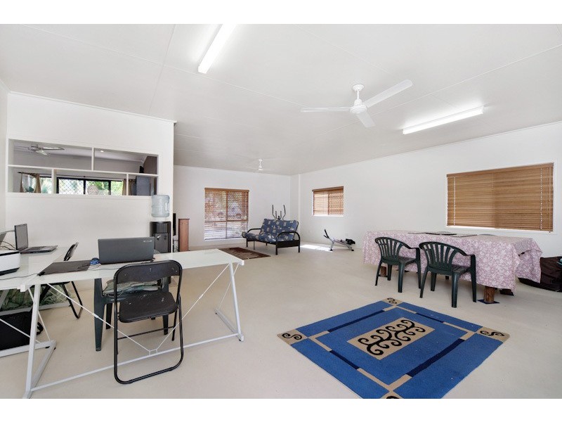 9 Caneland Court, Redlynch QLD 4870