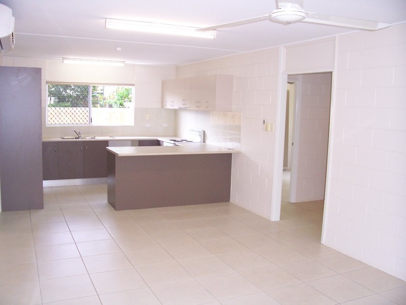 2/51 Palmerston street, Aeroglen QLD 4870