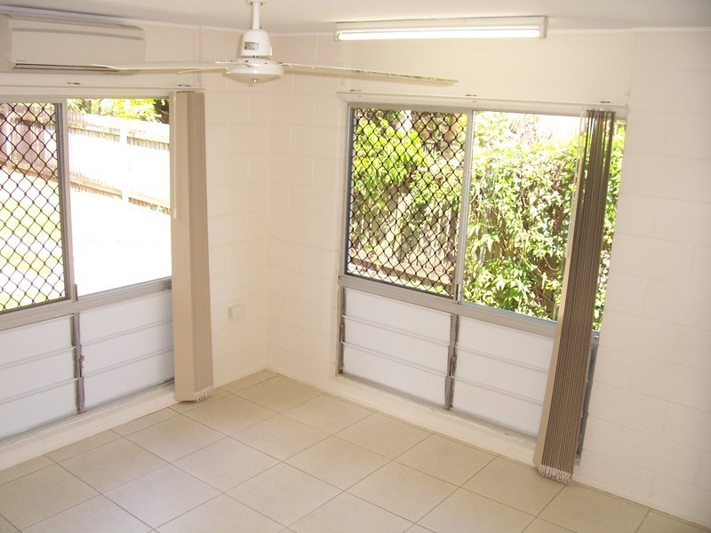 2/51 Palmerston street, Aeroglen QLD 4870