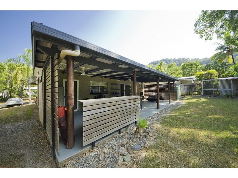 5 Fraser Close, Kanimbla QLD 4870