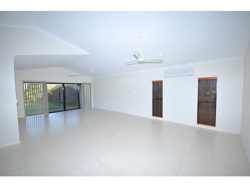 8 Barringtonia Street, Mount Sheridan QLD 4868