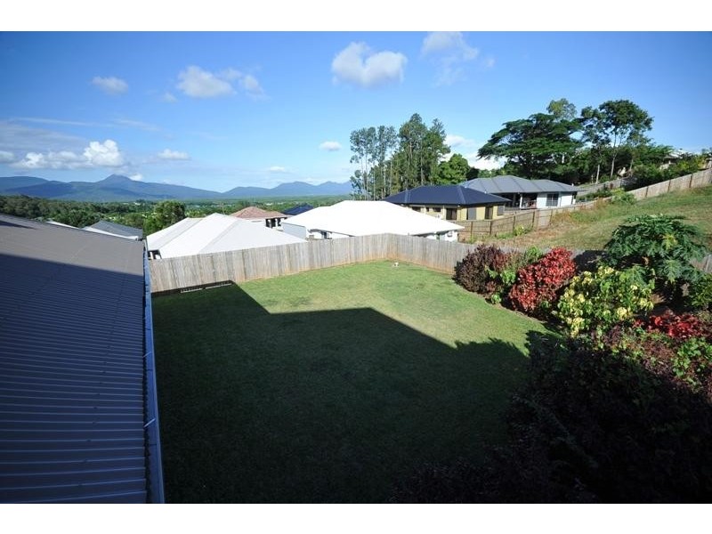 8 Barringtonia Street, Mount Sheridan QLD 4868