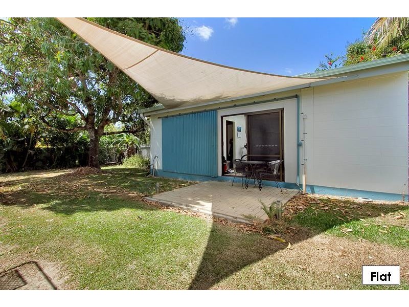 1 Bulolo Close, Trinity Beach QLD 4879