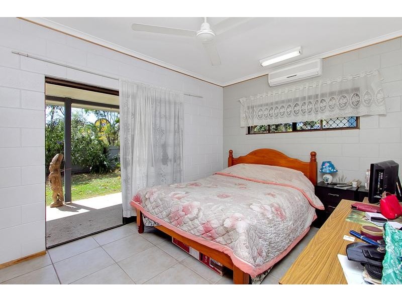 1 Bulolo Close, Trinity Beach QLD 4879