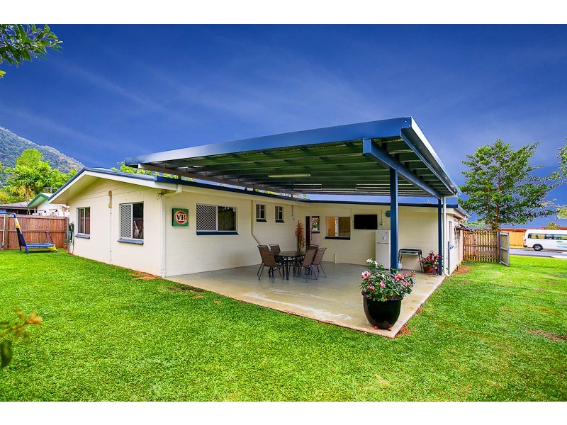 13 Carnation Drive, Mooroobool QLD 4870