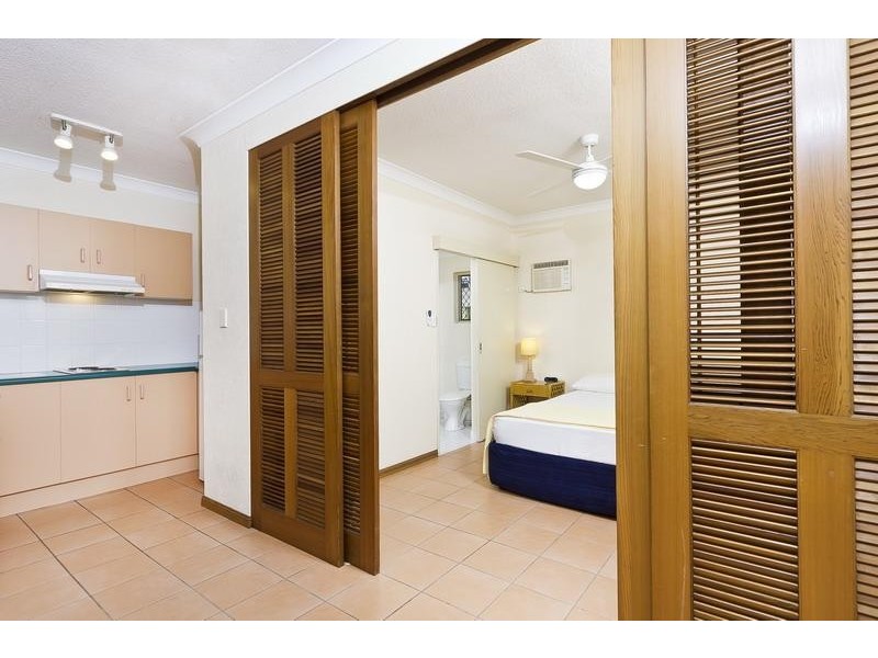 4/184 McLeod Street, Cairns North QLD 4870