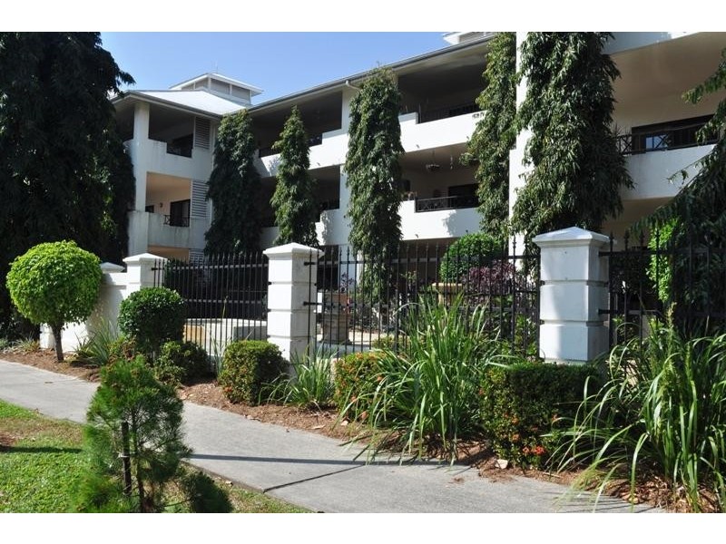 15/310-316 Lake St, Cairns North QLD 4870