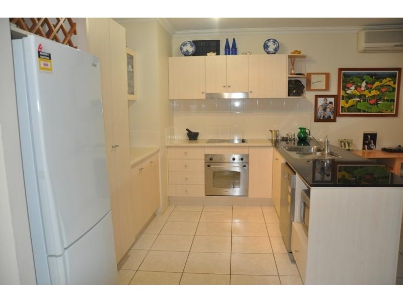 15/310-316 Lake St, Cairns North QLD 4870