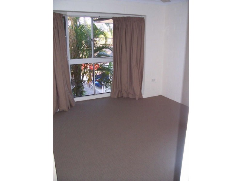 11/171 Buchan Street, Westcourt QLD 4870