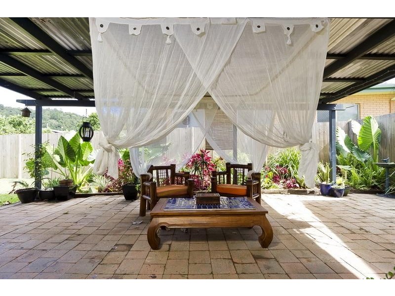 27 Kevin Street, Whitfield QLD 4870