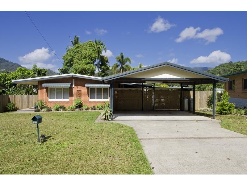 27 Kevin Street, Whitfield QLD 4870