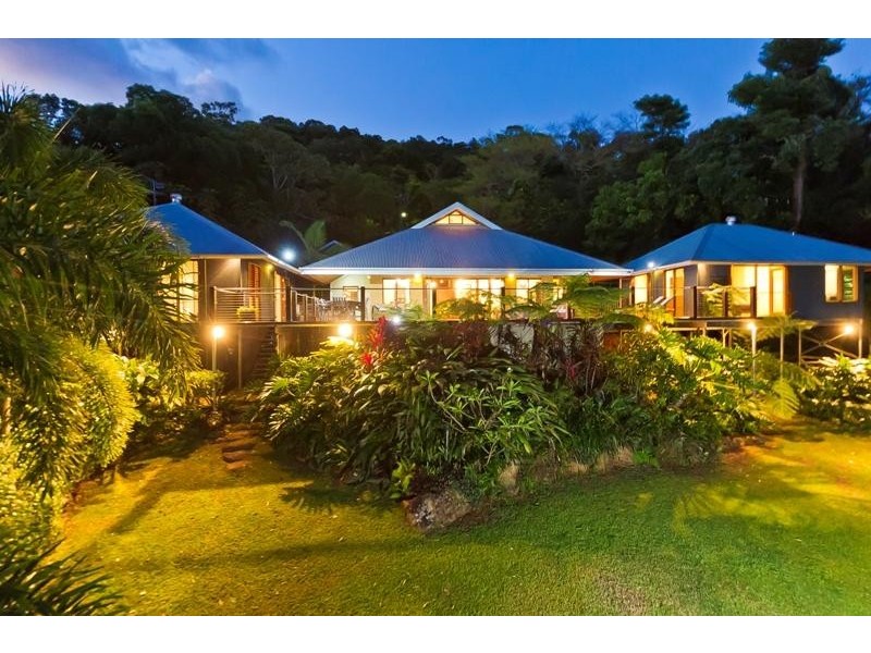 174-182 Stanton Rd, Smithfield QLD 4878