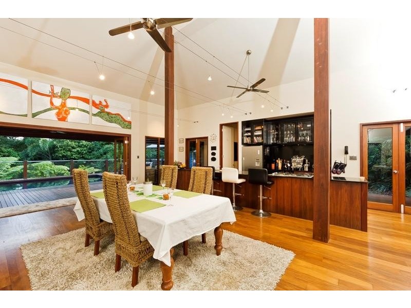 174-182 Stanton Rd, Smithfield QLD 4878