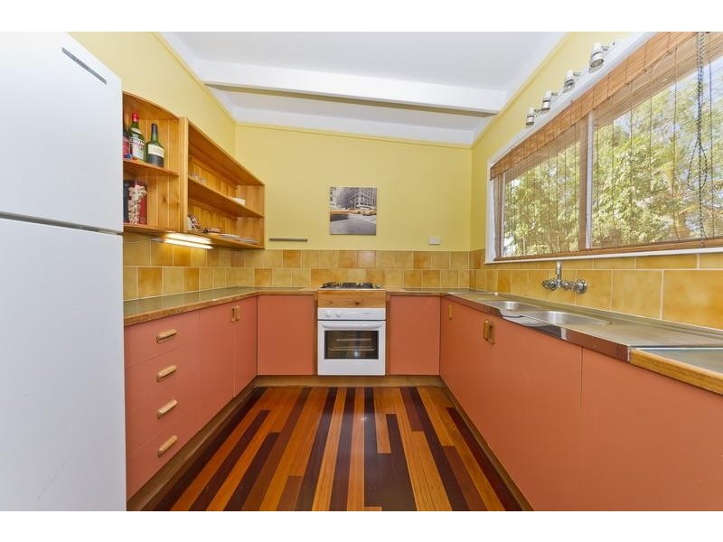 4 Mimosa Street, Holloways Beach QLD 4878