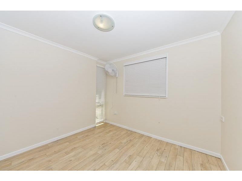 4 Mimosa Street, Holloways Beach QLD 4878