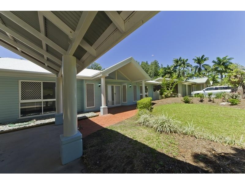 38 Callum Street, Mooroobool QLD 4870