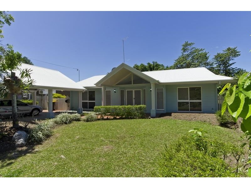 38 Callum Street, Mooroobool QLD 4870