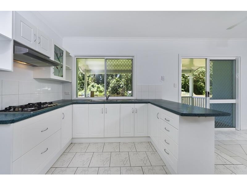 38 Callum Street, Mooroobool QLD 4870