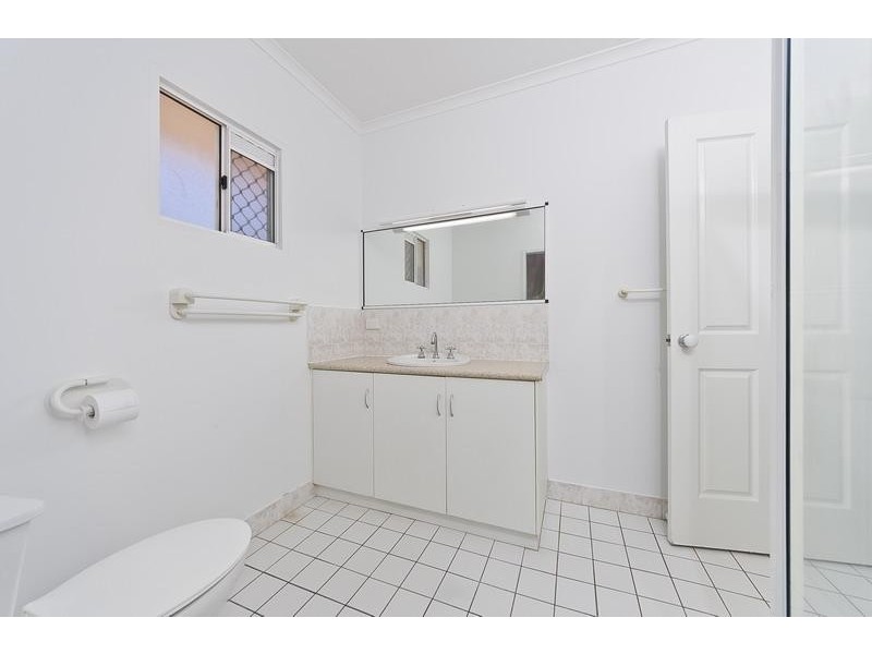 38 Callum Street, Mooroobool QLD 4870