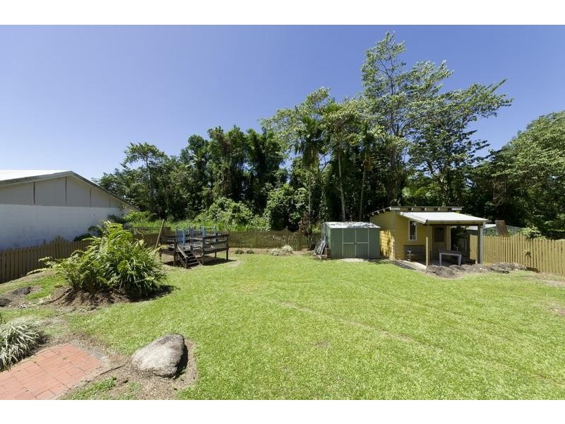 38 Callum Street, Mooroobool QLD 4870