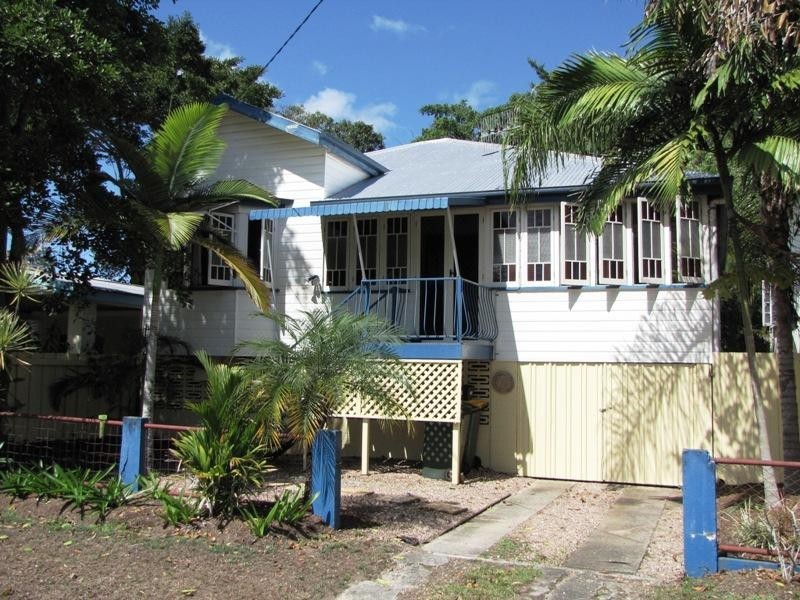 35 Cairns Street, Cairns North QLD 4870