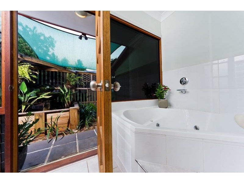 51 Bayview Street, Bayview Heights QLD 4868