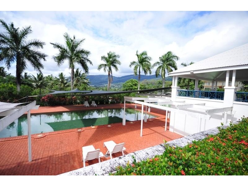 52/8-14 Munro Terrace, Mooroobool QLD 4870