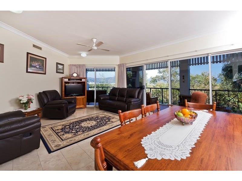 52/8-14 Munro Terrace, Mooroobool QLD 4870