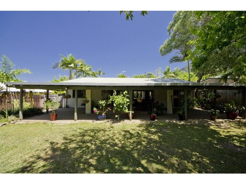 4 Fraser Close, Kanimbla QLD 4870