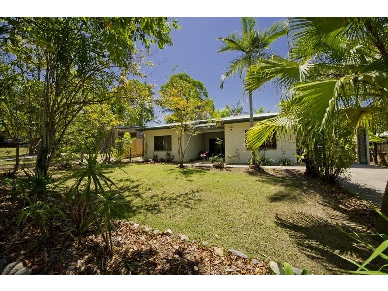 4 Fraser Close, Kanimbla QLD 4870