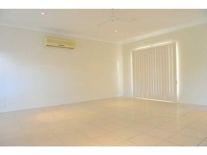8 Peate Close, Edmonton QLD 4869