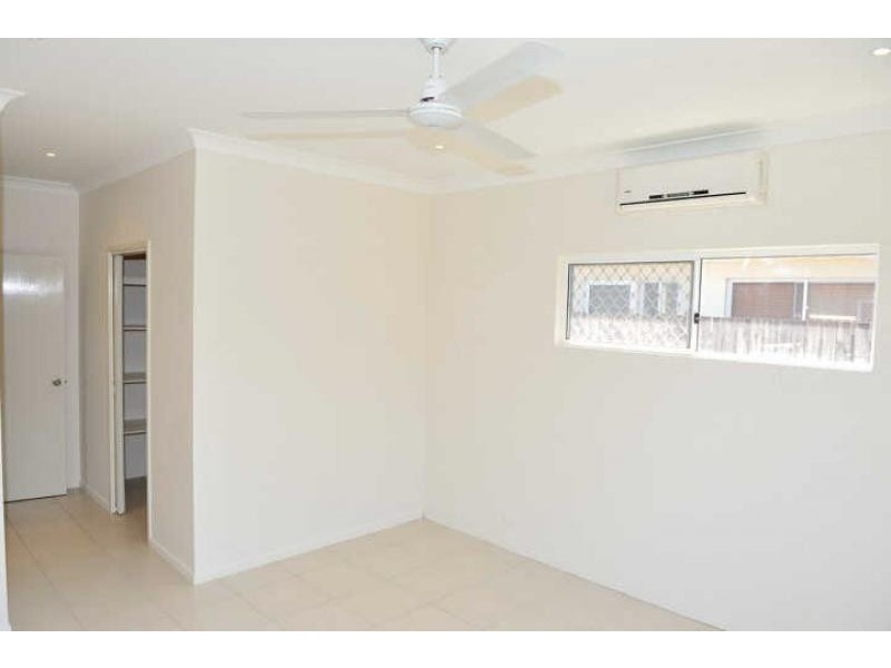 8 Peate Close, Edmonton QLD 4869