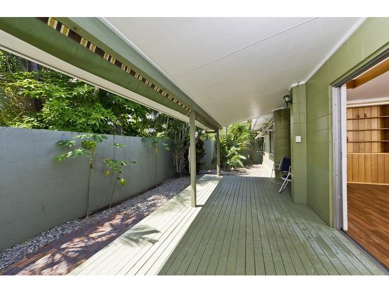 1/249 Pease Street, Edge Hill QLD 4870