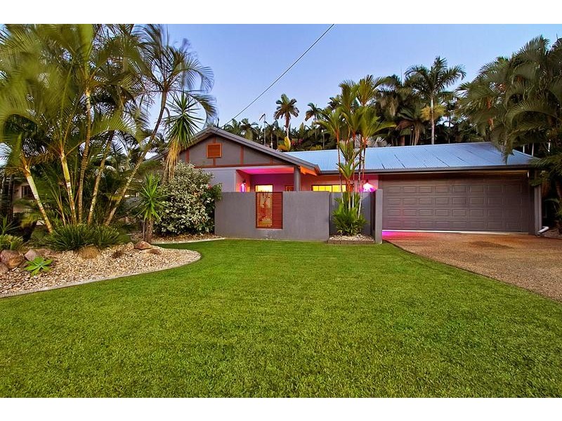 12 Jordan Close, Mooroobool QLD 4870